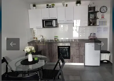 Küche; küchengeräte, fliesenboden, tageslicht