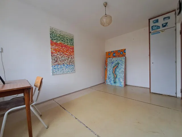 Άλλο; πλακάκια, φυσικό φως