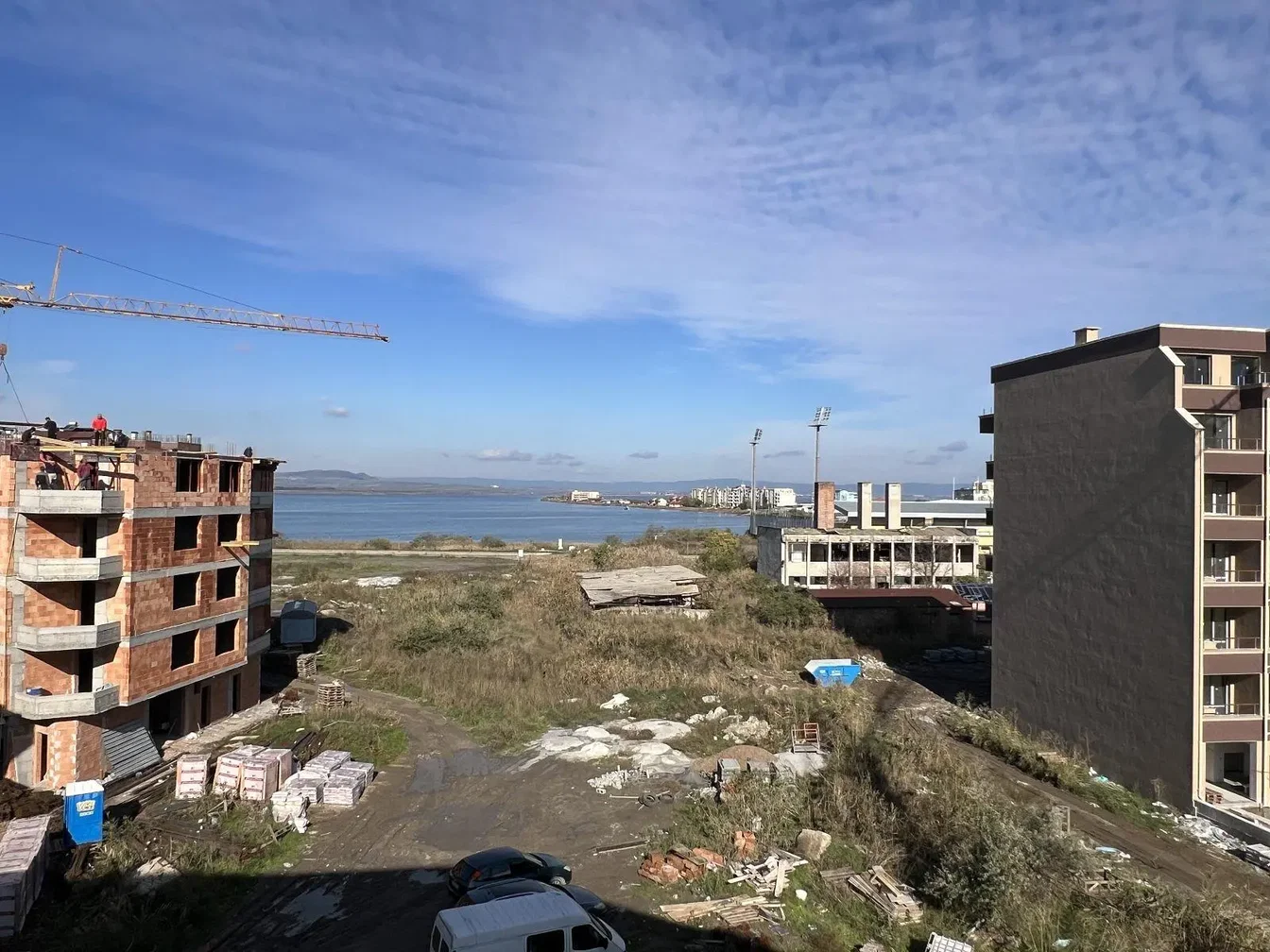 Haus und umgebung; blick