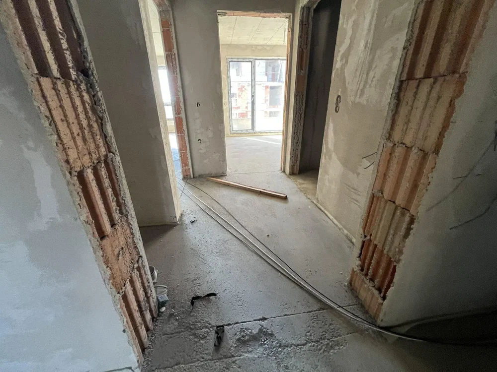 Otro; necesita renovación, luz natural