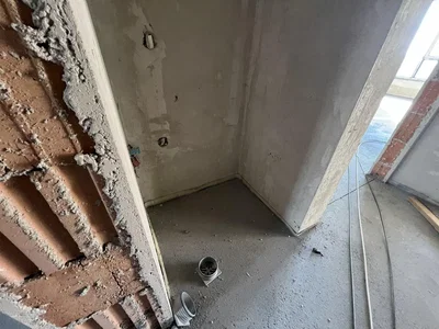 Aseo; necesita renovación, suelo de baldosas