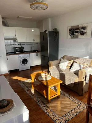 Oturma odası; mutfak aletleri, doğal ışık, modern stil