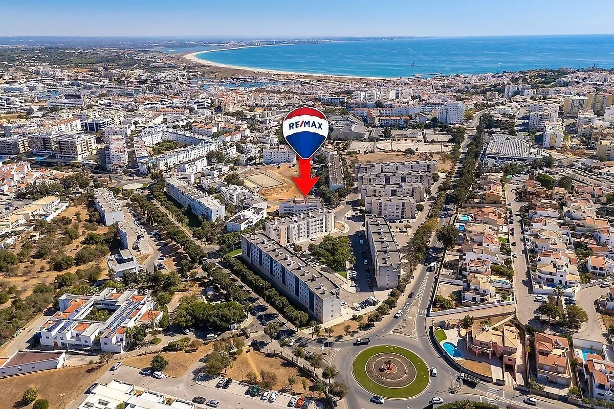 Кућа и околина; поглед