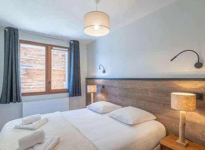 Chambre; lumière naturelle, style moderne