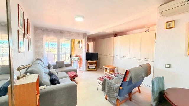 Wohnzimmer; tageslicht, moderner stil