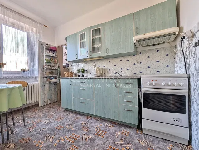 Keuken; keukenapparatuur, natuurlijk licht