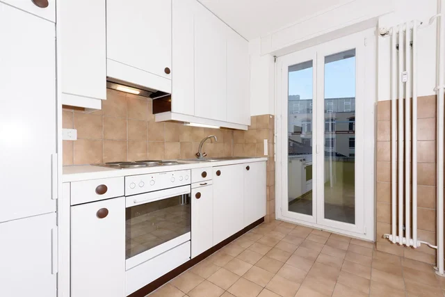 Küche; küchengeräte, fliesenboden, blick