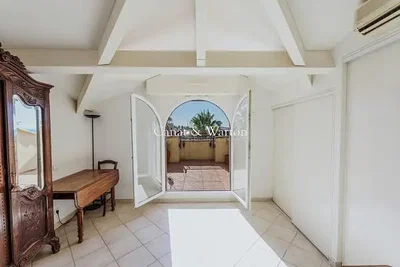 Spavaća soba; pogled, prirodno svjetlo