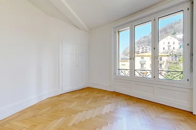 Schlafzimmer; blick, holzboden, tageslicht