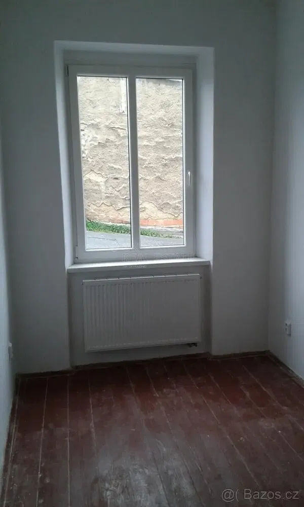 Diğer; ahşap zemin, tadilat gerekiyor, doğal ışık