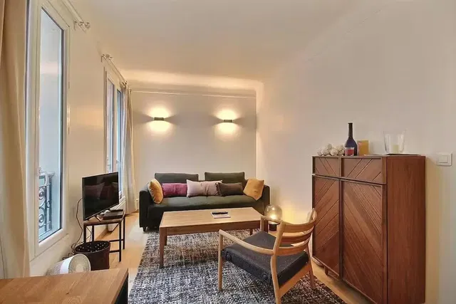 Obývací pokoj; přirozené světlo, moderní styl