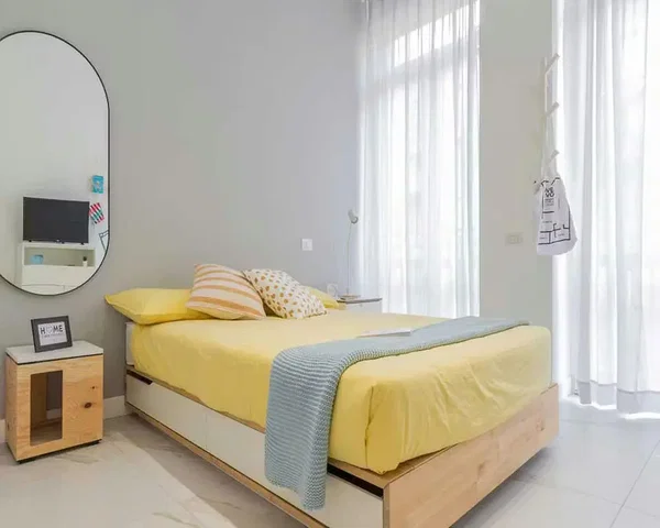 Bedroom; natural light, modern style