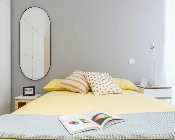 Bedroom; natural light, modern style