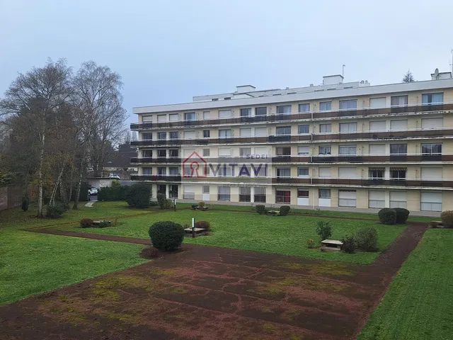 Dom a okolie; výhľad