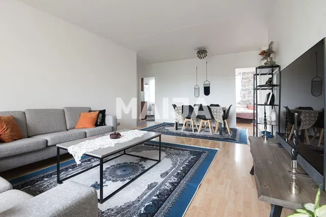 Woonkamer; moderne stijl, natuurlijk licht