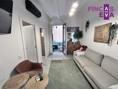 Oturma odası; doğal ışık, modern stil