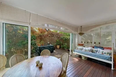 Teras; doğal ışık, manzara