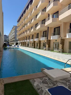 Dům a okolí; výhled