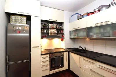 Cuisine; électroménager, lumière naturelle