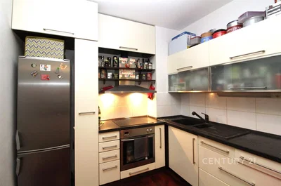 Cuisine; électroménager, lumière naturelle