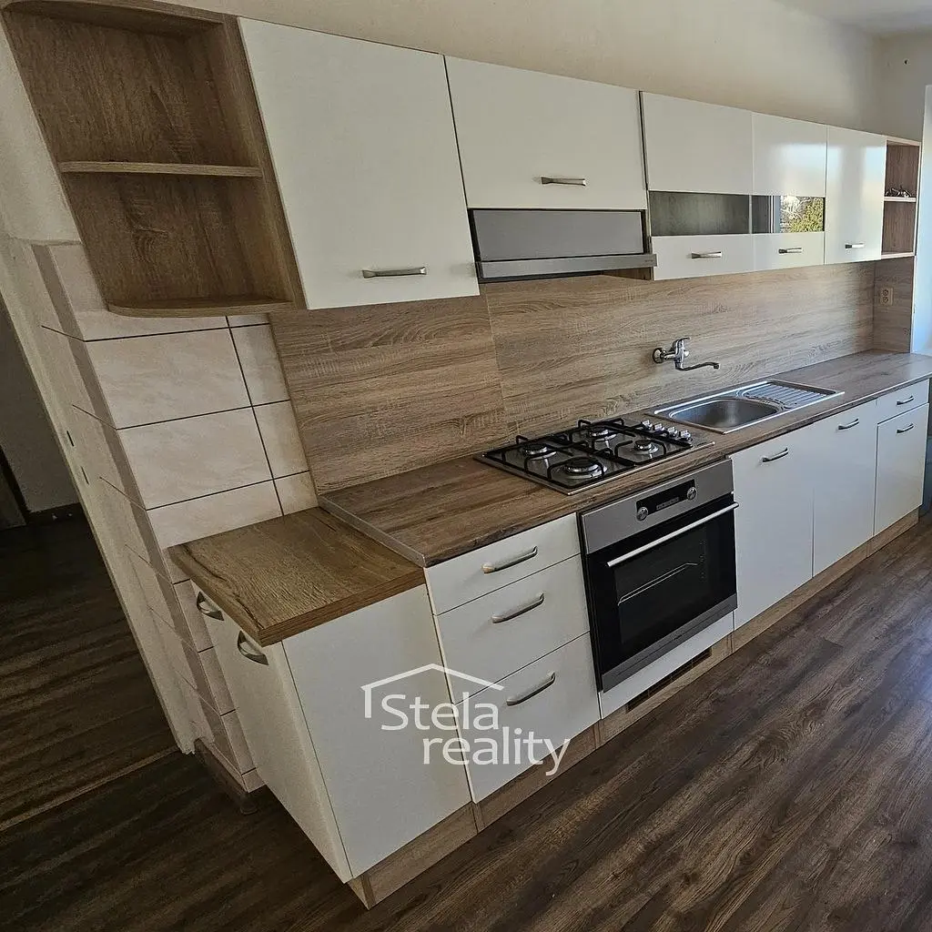 Cuisine; électroménager, style moderne, rénové