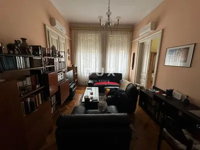 Salon; lumière naturelle, style moderne