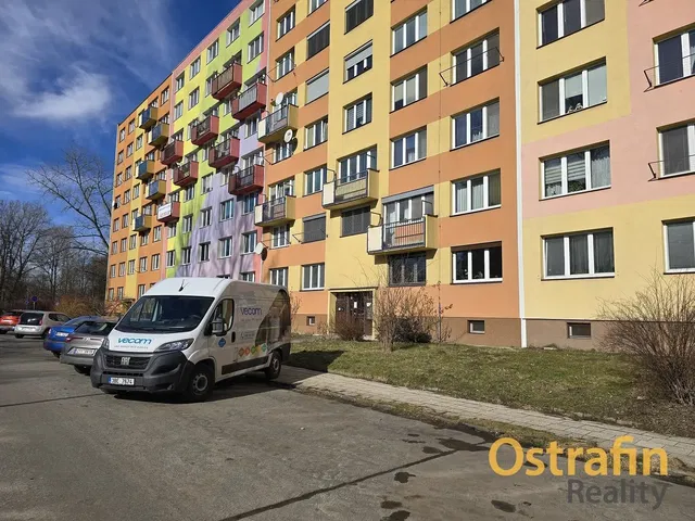Dům a okolí