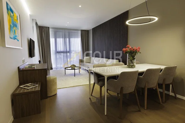 Living room; modern style, natural light