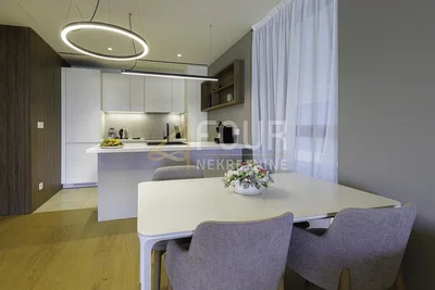 Küche; küchengeräte, tageslicht, moderner stil, renoviert