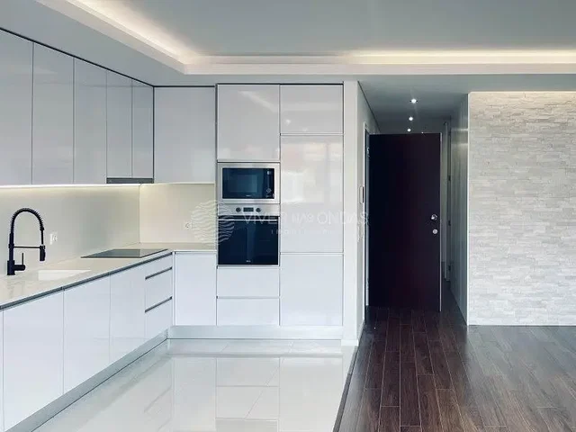أخرى