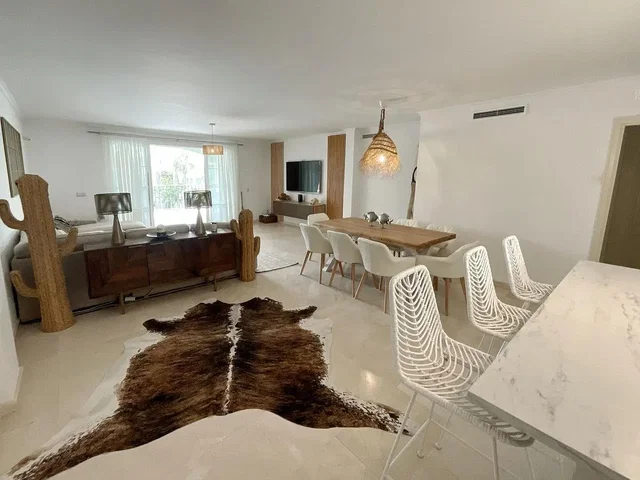 Otro