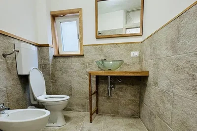 أخرى
