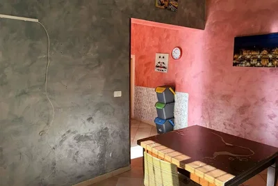 أخرى