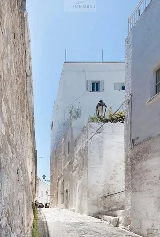 أخرى