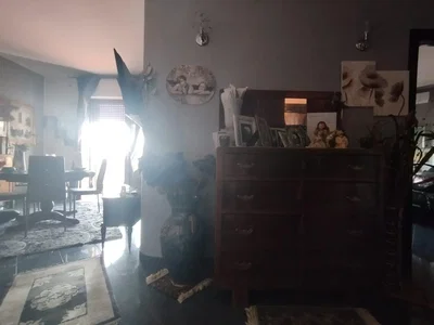 أخرى