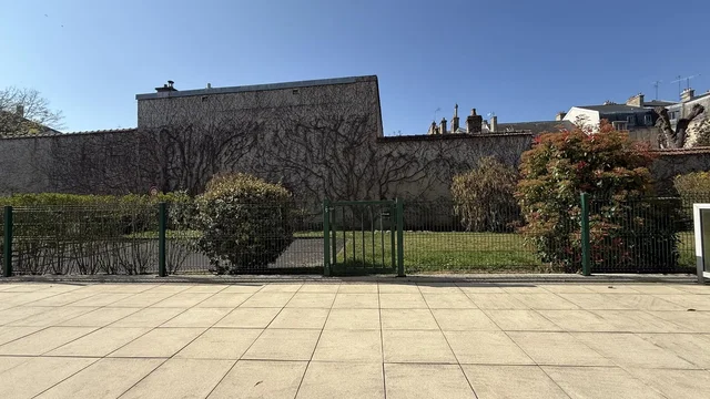 Хол