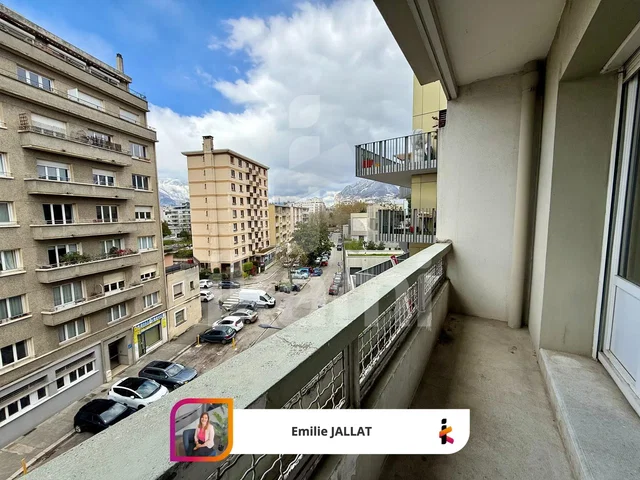 Хол
