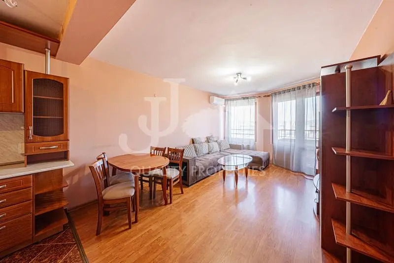 غرفة معيشة