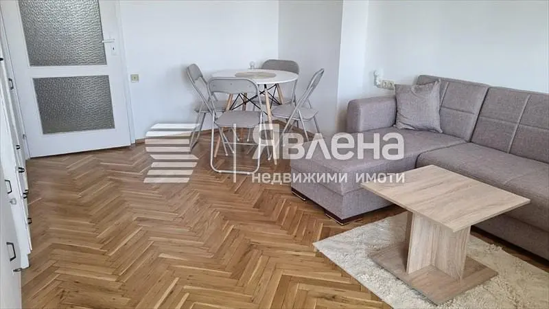 Дневна соба