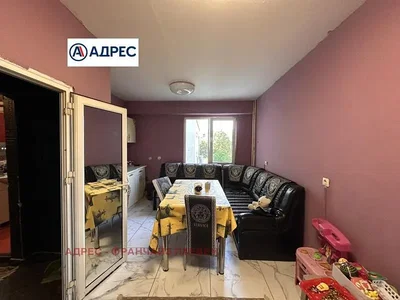 غرفة معيشة