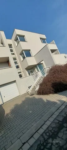 أخرى