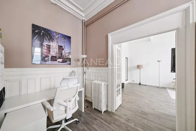 Salon