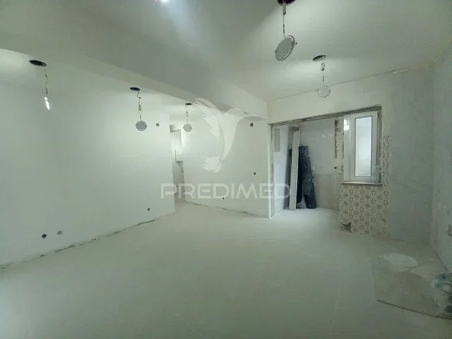أخرى