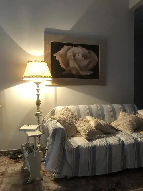 أخرى