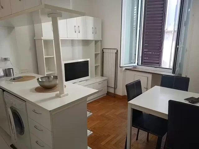 Хол