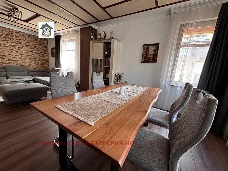 Oturma odası