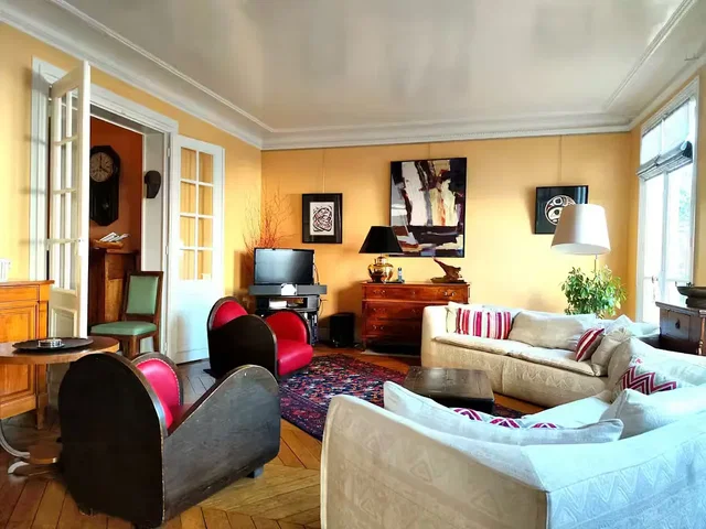 Salon