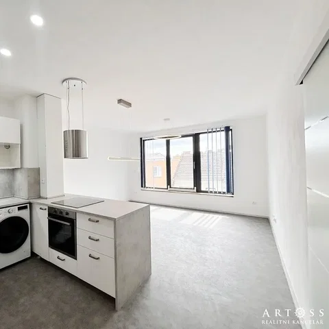 أخرى