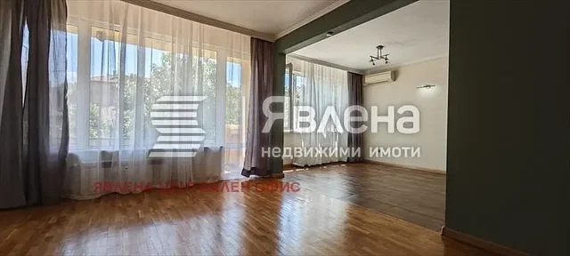Хол