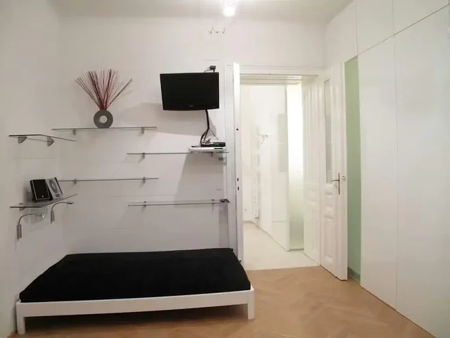 Хол